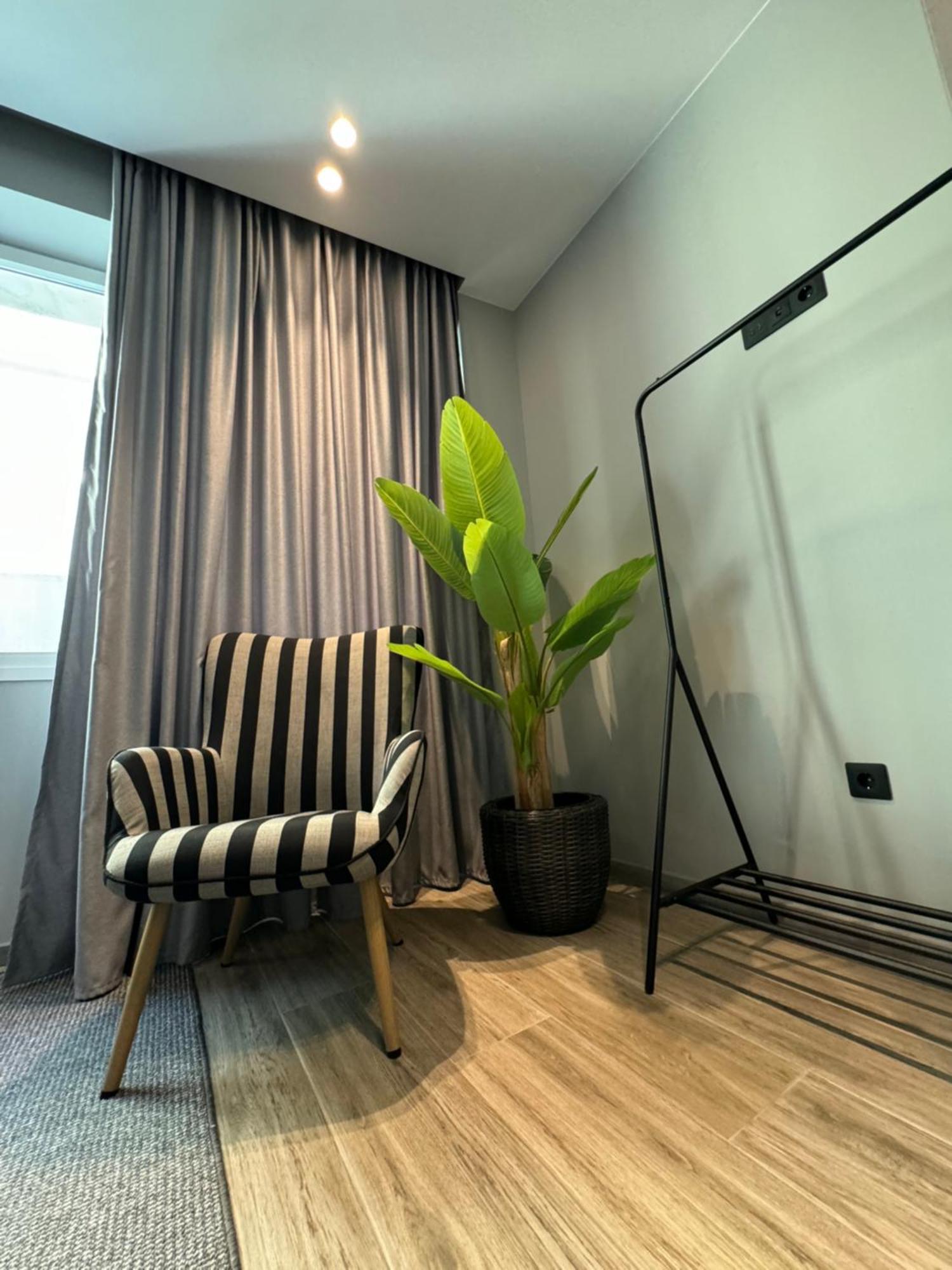 No9, Chic & Modern 2Bdr Apartment In The Centre Of Tessalónica Exterior foto